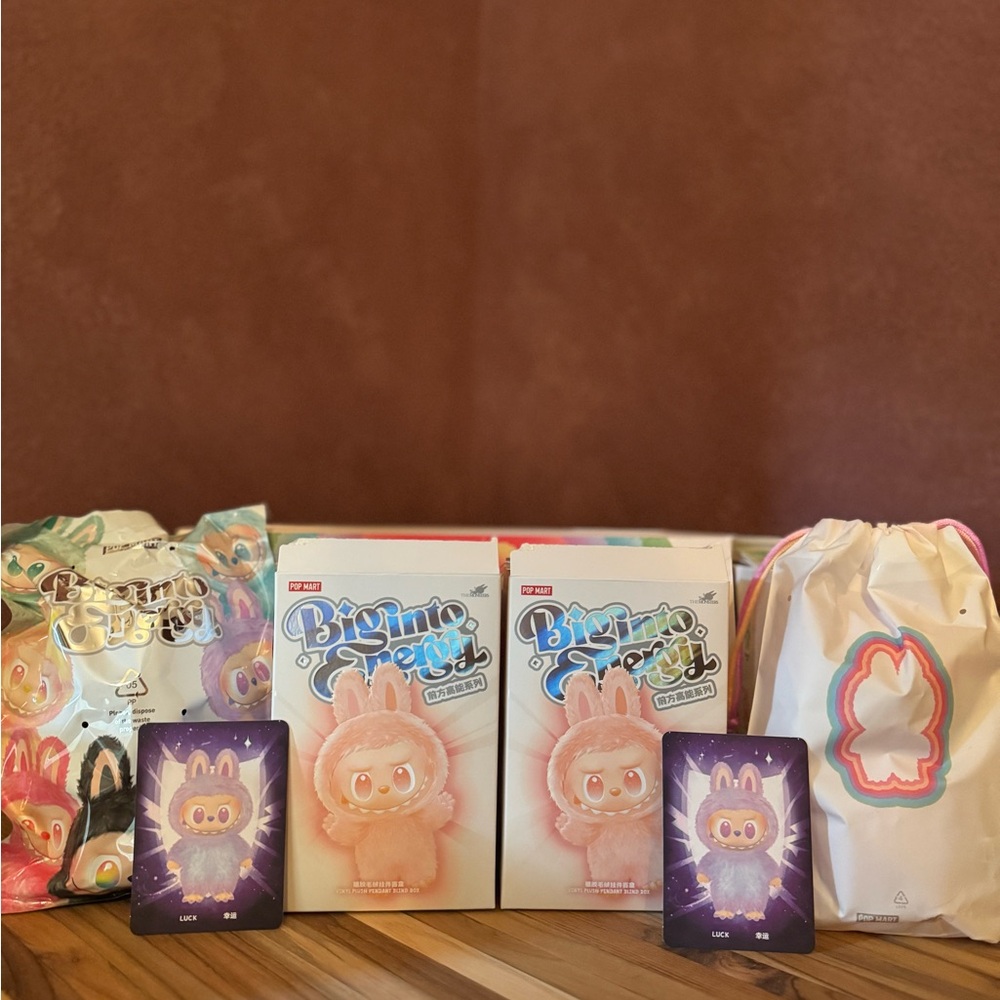 Popmart Big Into Energy Labubus -Luck
